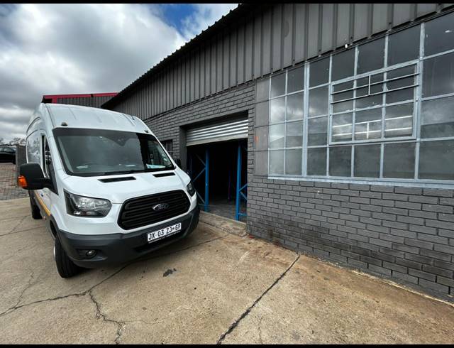 150M² WAREHOUSE TO LET IN WYNBERG